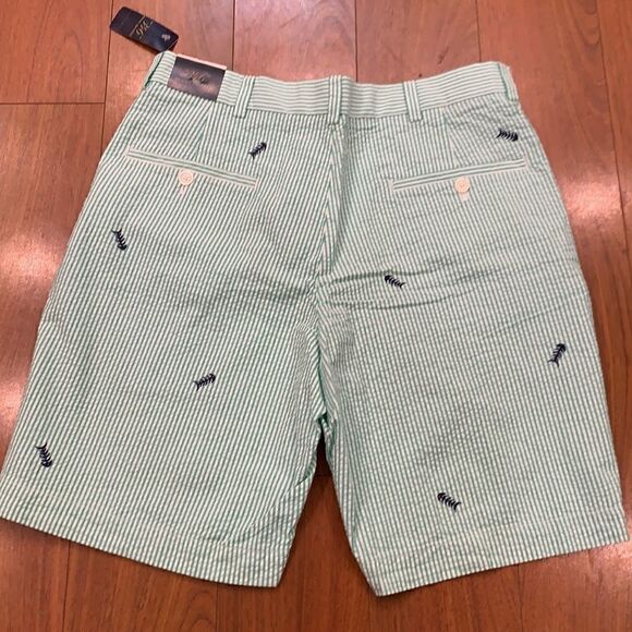 NWT Brooks Brothers Green Seersucker Embroidered Shorts Size 32 - Picture 3 of 4